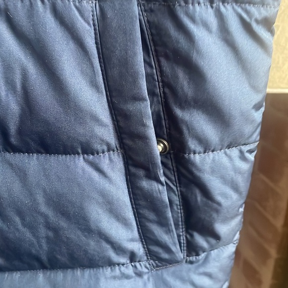 Gap Vest- Navy- Size Medium- Excellent Condition - Picture 3 of 4